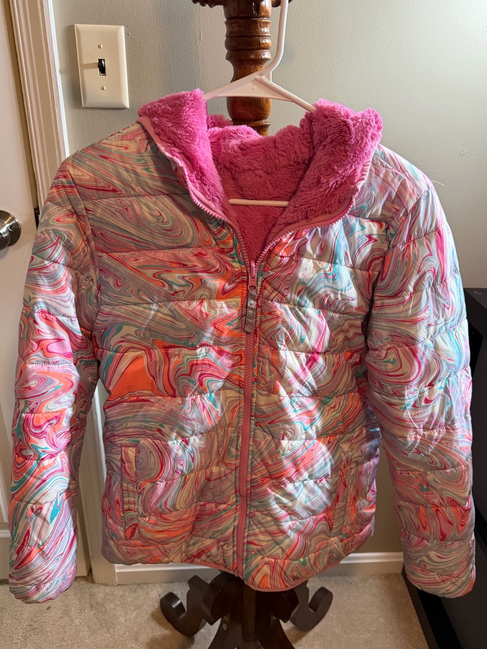 Lands' End Swirl Quilted Puffer reversible to pink fleece.